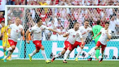 Jakub Blaszczykowski’s moment of magic sees Poland past Ukraine