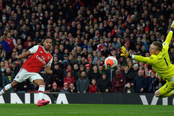 Arsenal hold out to take all three points and extend unbeaten run