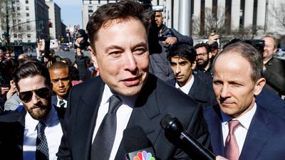 Judge orders Elon Musk and SEC to resolve tweets row outside of court