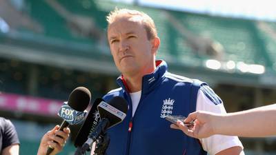 Andy Flower confirms intention to carry on as England team manager