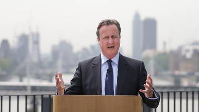 David Cameron urges voters to listen to Brexit experts and warns against untruths