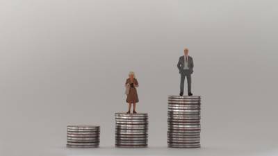 Irish women retire on €153 a week less than men – ESRI
