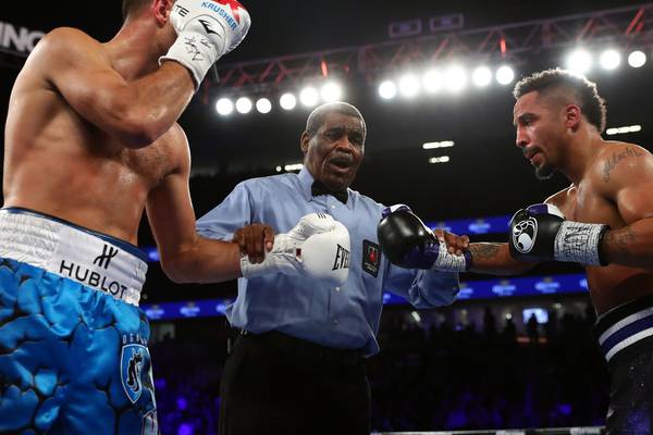 American referee Byrd to take charge of McGregor v Mayweather