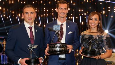 Andy Murray wins BBC Sports  award as Fury apologises