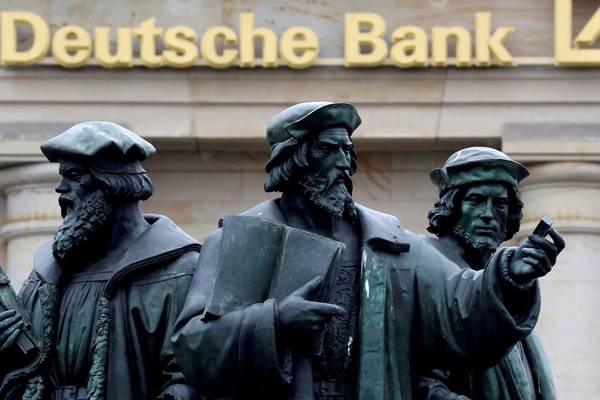 Qatar wealth fund eyes stake in Deutsche Bank