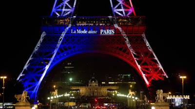 Eiffel Tower to get anti-terror screen 2½m high