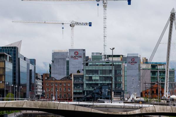 Construction grows again in Republic after three-month slowdown