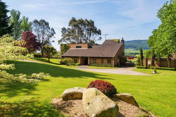 Brittas escape between mountains and sea for €850,000