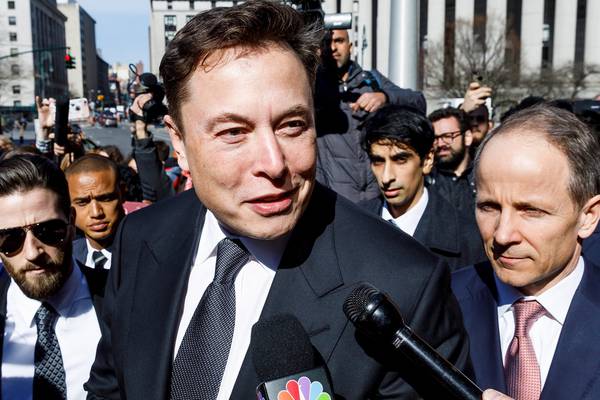 Judge orders Elon Musk and SEC to resolve tweets row outside of court