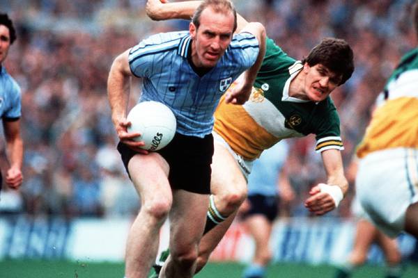 Tributes paid to Dublin football colossus Brian Mullins after his death