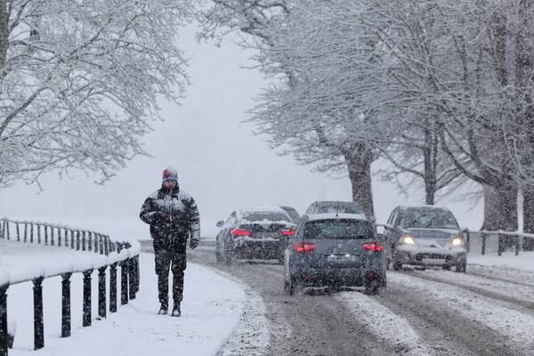 Student Hub: Heavy snowfall takes Met Éireann by surprise