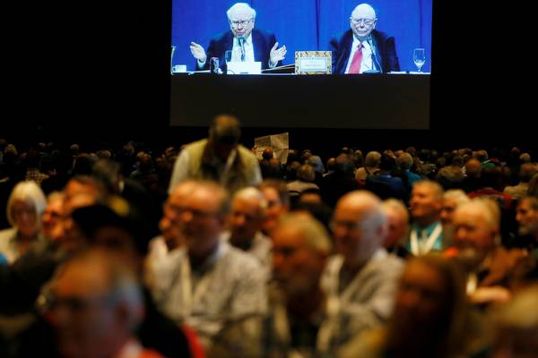 Warren Buffett and Charlie Munger reassess tech sector