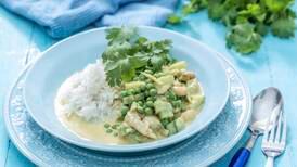 Prawns with curry cream, peas, cucumber and almonds