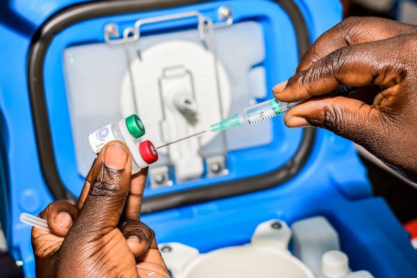 WHO backs rollout of malaria vaccine for African children
