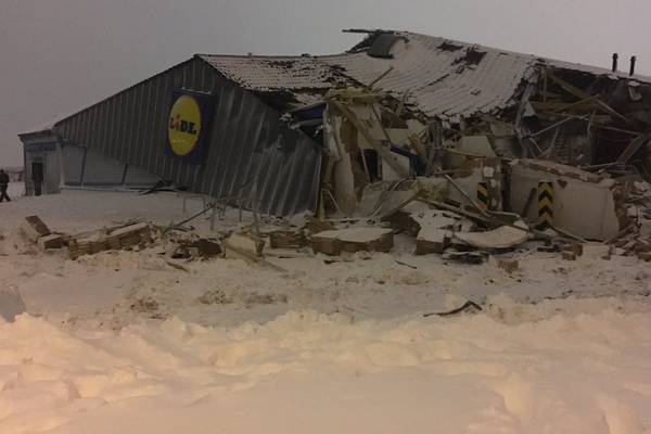 Lidl in Dublin looted and smashed on Friday night
