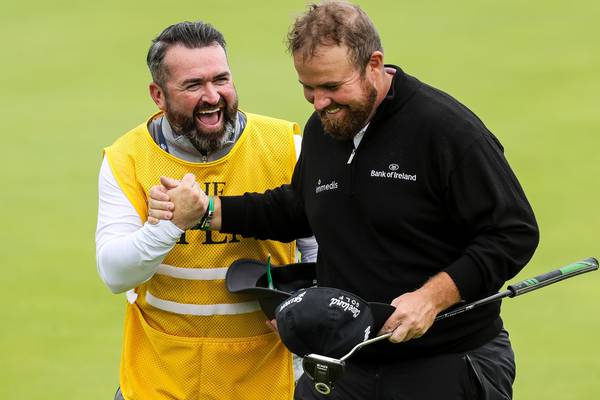 Shane Lowry has pub pep talk to thank for clubhouse lead