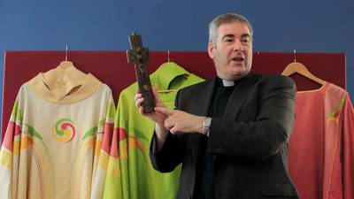 Vestments made for Pope Francis’ mass in Dublin ‘like the Irish jersey’