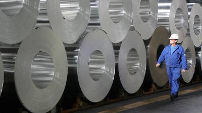 Alcoa profits and revenue expected to rise in second quarter