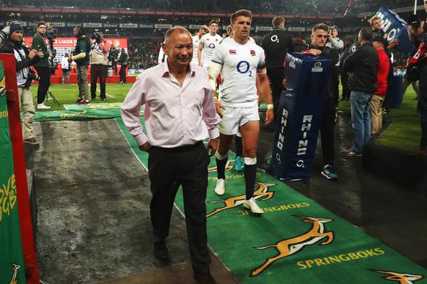 England coach Eddie Jones in tunnel standoff with South Africa fans
