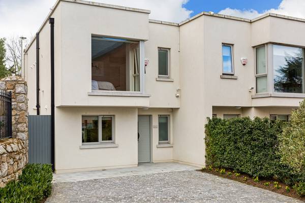 Dalkey mews offers views of the mountains and the sea for €695k