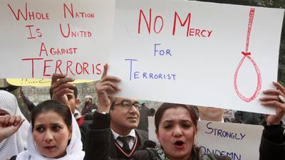 Pakistan executes two militants days after school massacre