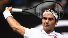 Roger Federer into 20th consecutive third round in Melbourne
