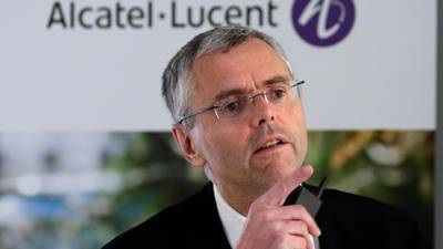 Alcatel-Lucent eyes turnaround target as costs fall