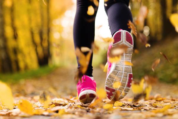 How to stay safe while running this autumn
