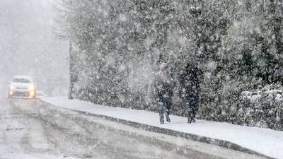 Dozens of flights cancelled as heavy snow hits Ireland