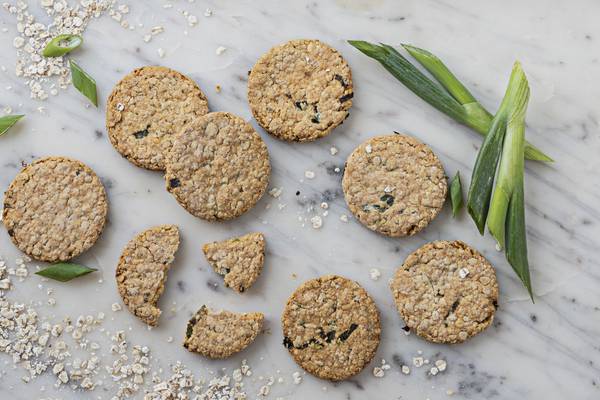 Cheddar spring onion oat biscuits