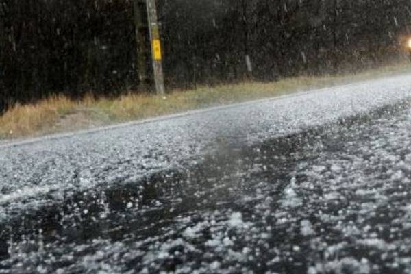 Motorists urged to take ‘extreme caution’ as ice and low temperatures forecast