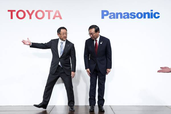 Toyota and Panasonic consider joint development of electric vehicle batteries