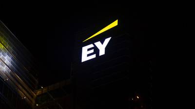 Swiss EY under scrutiny  over major bankruptcy