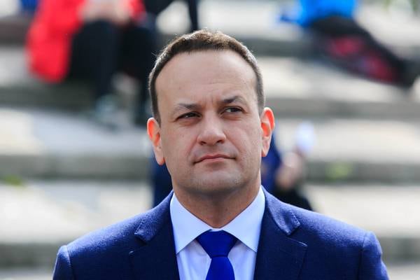 Fine Gael tries to ‘woo’ potential coalition partners