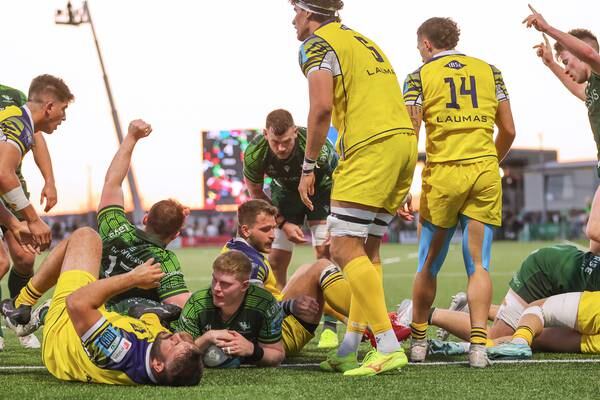 Eight-try Connacht sweep past Zebre for much-needed URC win