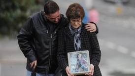 Loyalists protest over  plaque for Shankill bomber
