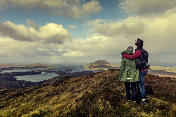 Jumpers stay on in Tourism Ireland ads designed to boost off-season visits