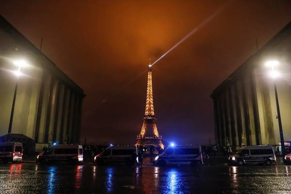 France to close Eiffel Tower, Louvre amid fears of ‘yellow vest’ violence