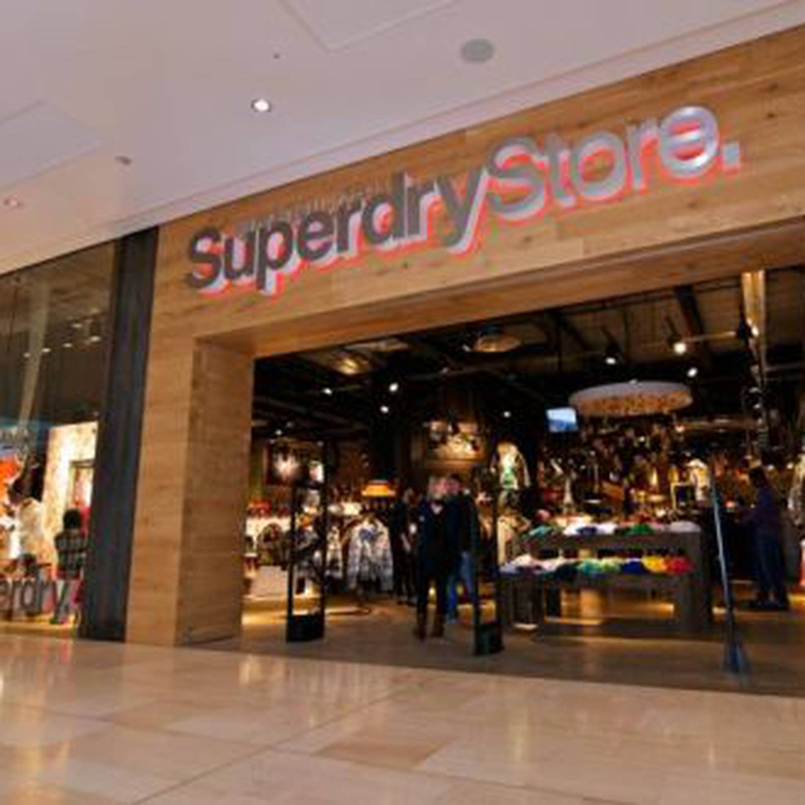 Beer Machtigen Succesvol Company behind Superdry brand to start selling clothes in China – The Irish  Times