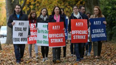 Secondary students criticise industrial action by teachers