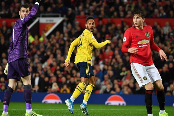 Humdrum game sees United and Arsenal find their level