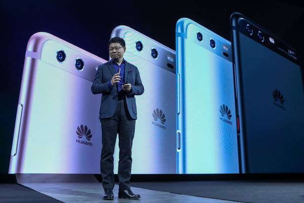 Huawei  aims big as it unveils new P10  smartphone line