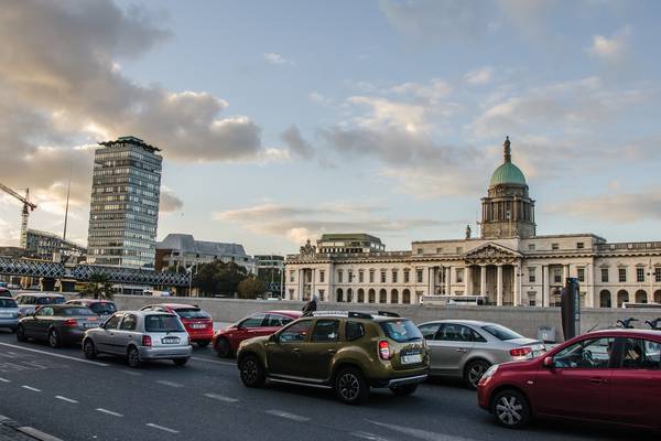 Motorists should pay to drive into city centre, say Dubliners