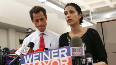 NY mayoral candidate Weiner refuses to quit race despite new ‘sexting’ scandal