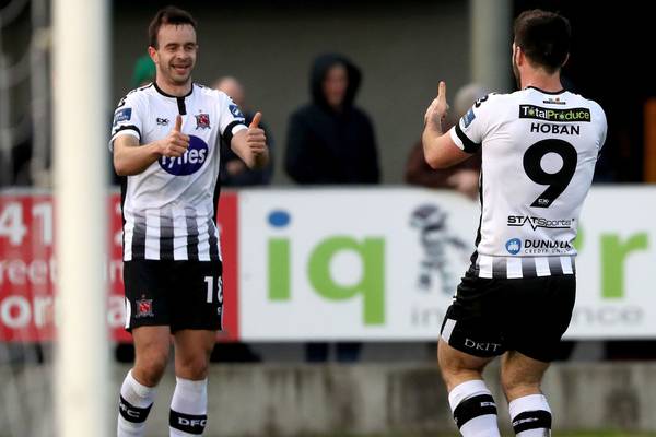Dundalk brush aside Limerick with ease to stay top