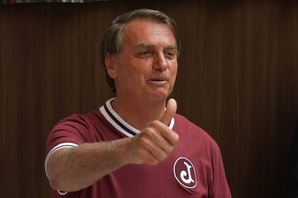 Bolsonaro says Omicron ‘welcome’ in Brazil as variant surges