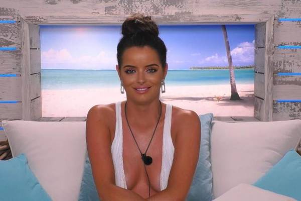 Love Island: Maura Higgins from Longford gives two fingers to toxic masculinity