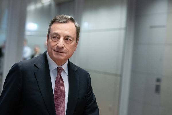Euro zone at risk of further slowdown, warns European Central Bank