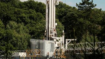 Shale gas fracking a low risk to public health, review finds