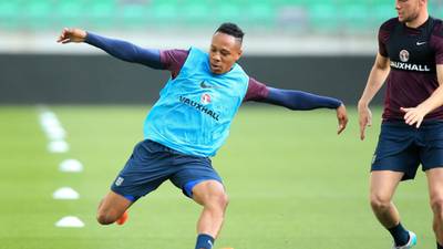 Southampton accept €17.5m  Liverpool offer for Nathaniel Clyne